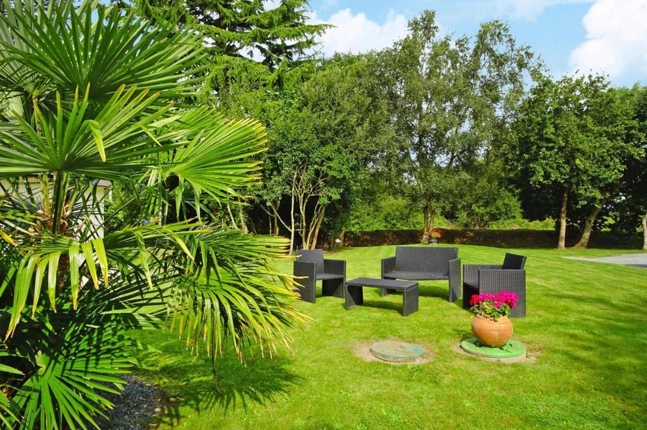 Holiday Home, Plourivo Kültér fotó